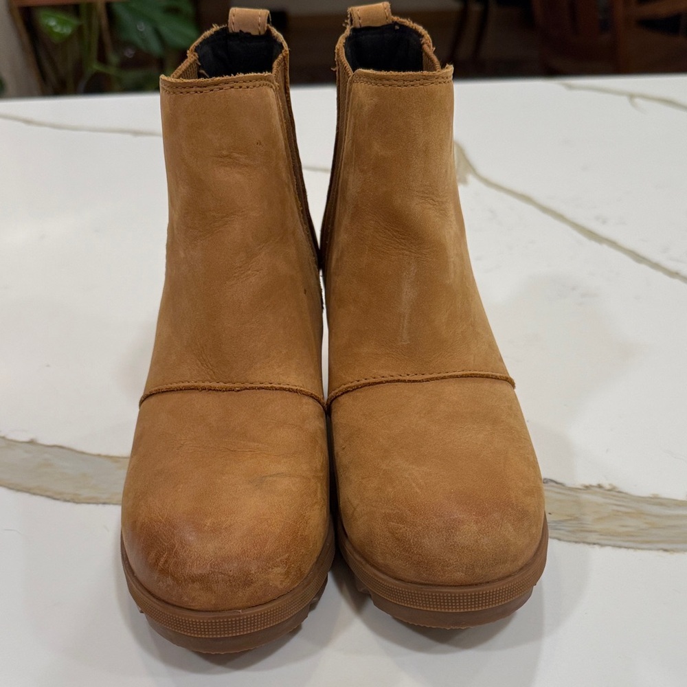 Sorel Tan Joan Wedge Leather Boots size 6